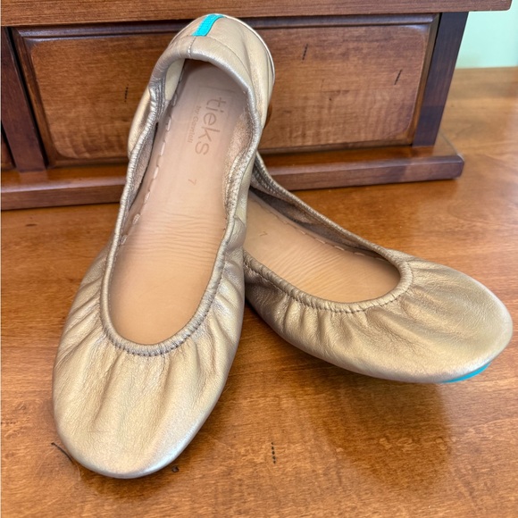 Tieks Metallic Champagne leather ballet flats size 7 LIMiTED EDiTiON - Picture 1 of 10